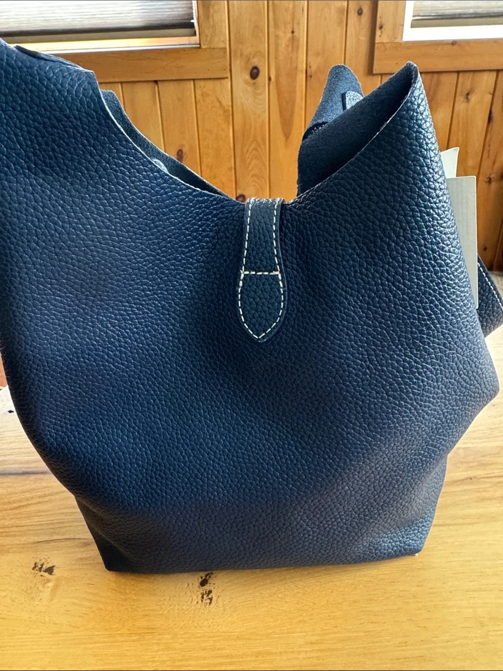 Women’s Pebbled Leather Hobo Bag in Navy with Scarf Accent. Made in 🇮🇹 - Picture 3 of 5